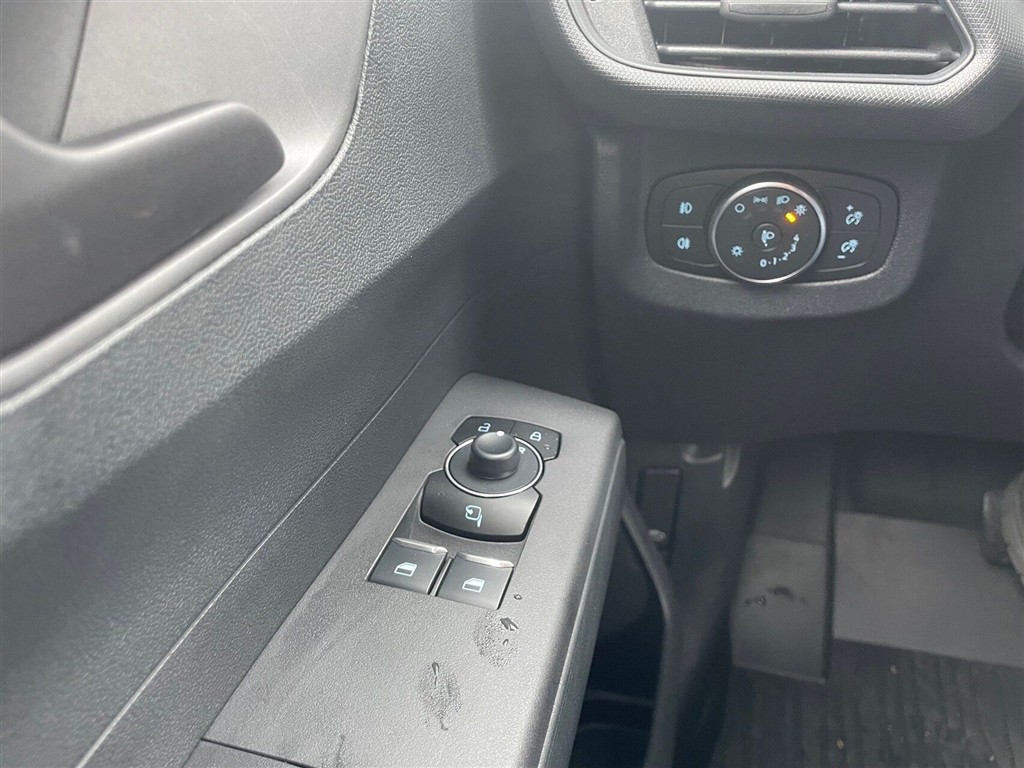 Ford Ford Transit Courier,2025.50 MY,Van,Trend,El-motor 43 kWh FW - Image 12