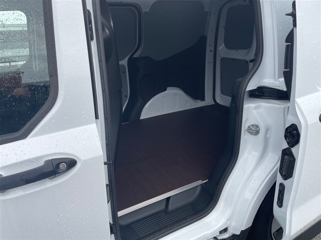 Ford Ford Transit Courier,2025.50 MY,Van,Trend,El-motor 43 kWh FW - Image 5