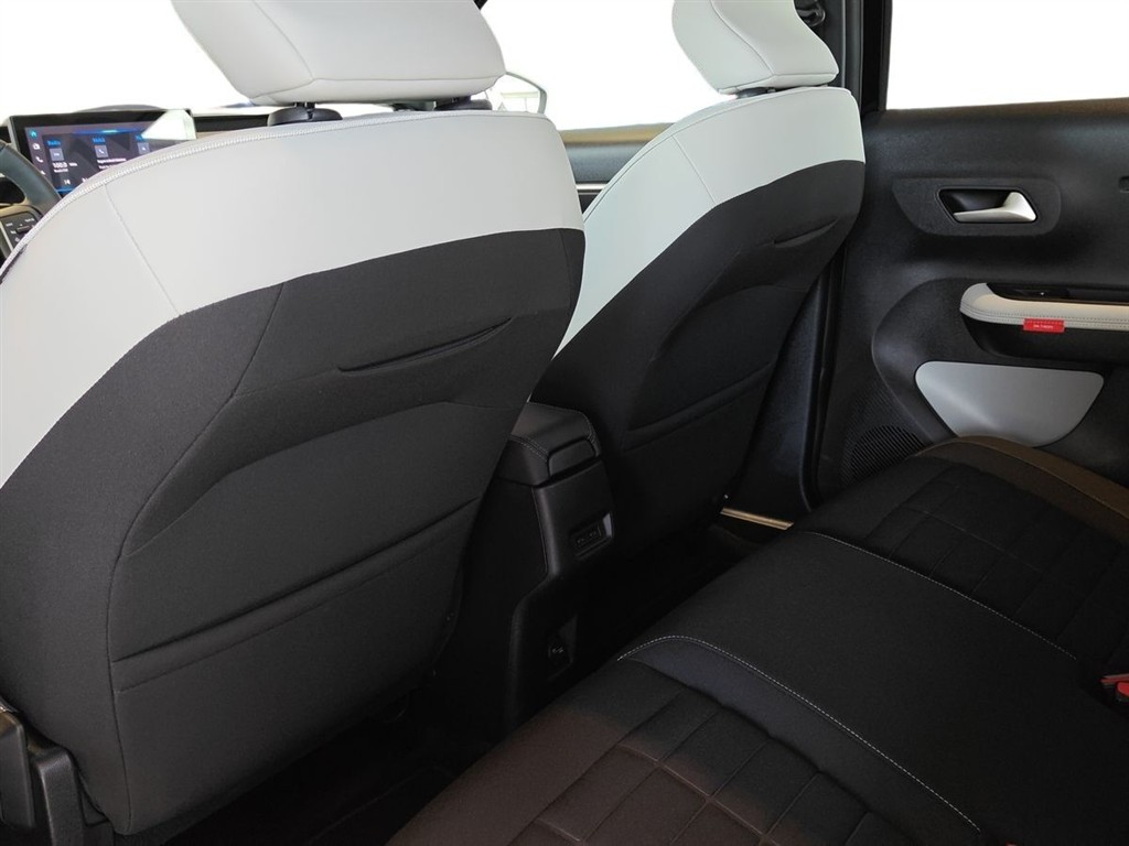 Citroën e-C3 EL Attraction 113HK 5d Aut. - Image 11