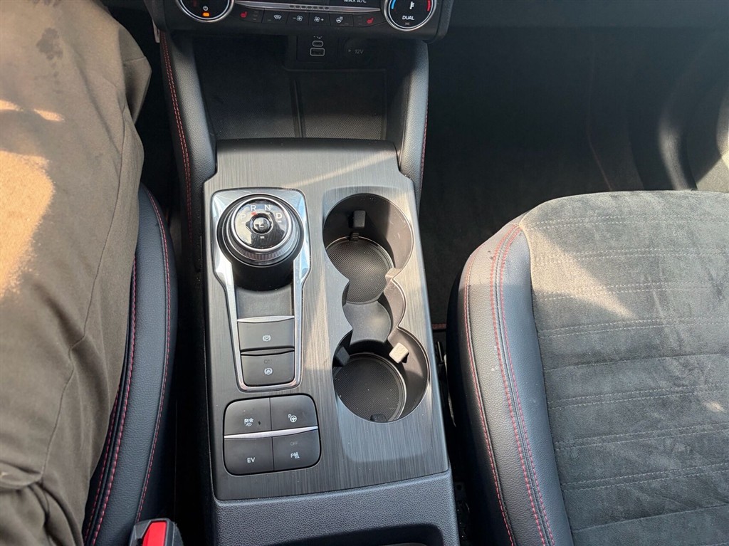 Ford Kuga 2,5 Plugin-hybrid ST-Line X CVT 225HK 5d Trinl. Gear - Image 13
