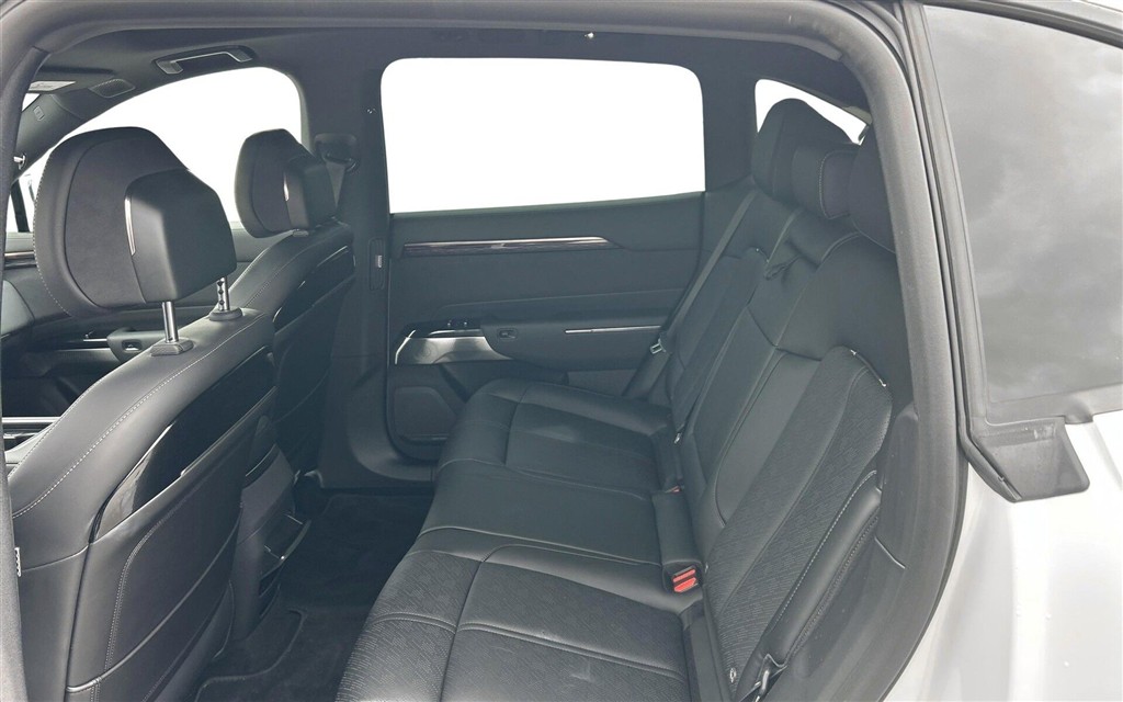 Zeekr 7X EL Long Range 422HK 5d Aut. - Image 10