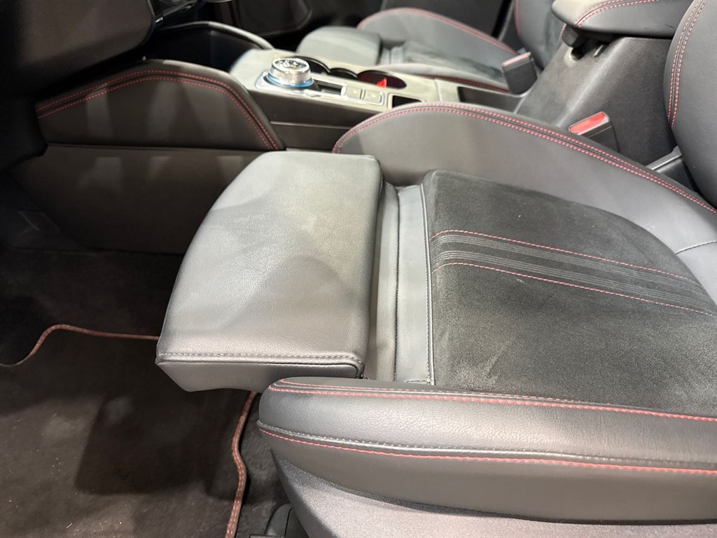 Ford Kuga 2,5 Plugin-hybrid ST-Line X CVT 243HK 5d Aut. - Image 21