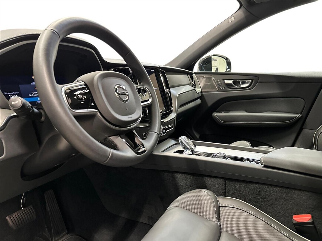 Volvo XC60 2,0 T8 Recharge Plugin-hybrid Ultimate AWD 455HK 5d 8g Aut. - Image 9