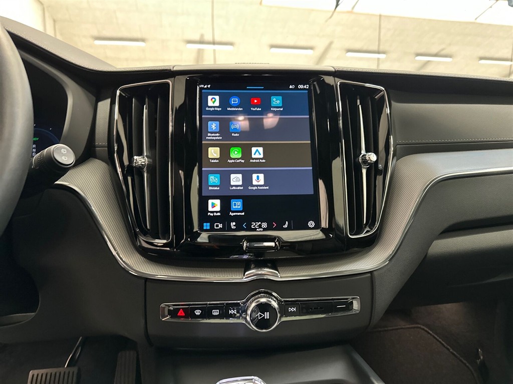 Volvo XC60 2,0 T8 Recharge Plugin-hybrid Ultimate AWD 455HK 5d 8g Aut. - Image 13