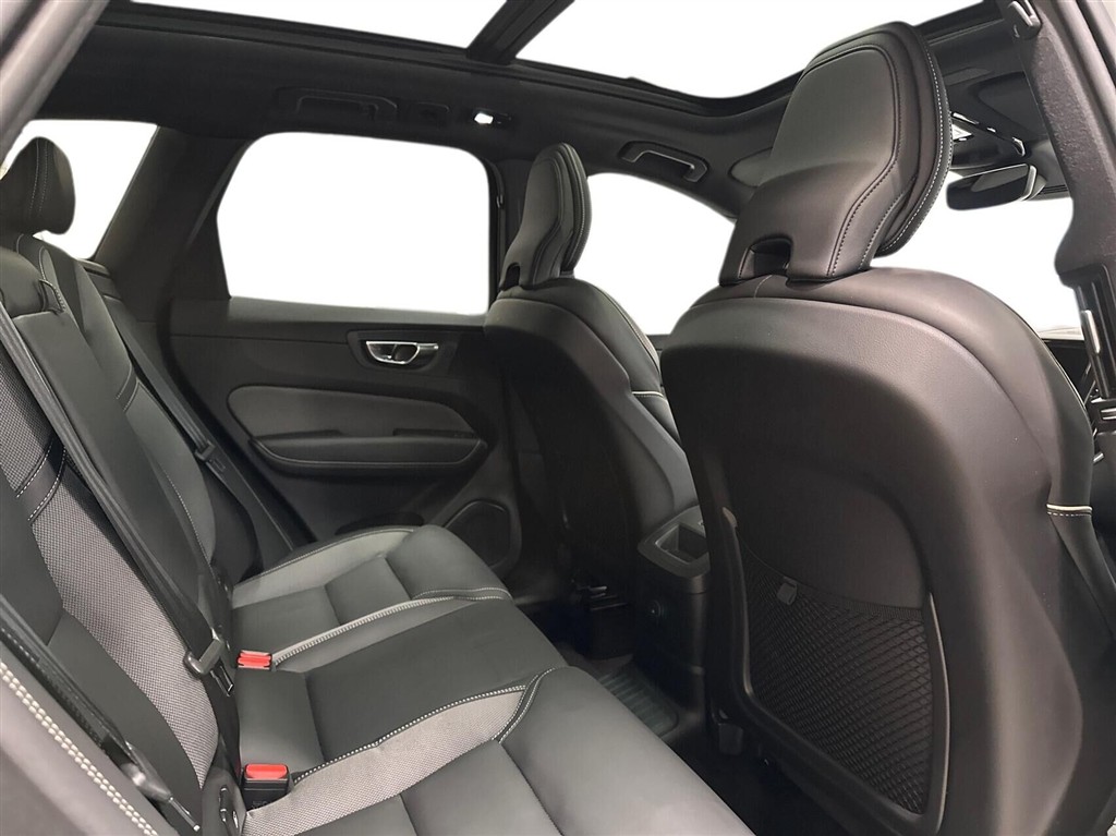Volvo XC60 2,0 T8 Recharge Plugin-hybrid Ultimate AWD 455HK 5d 8g Aut. - Image 14