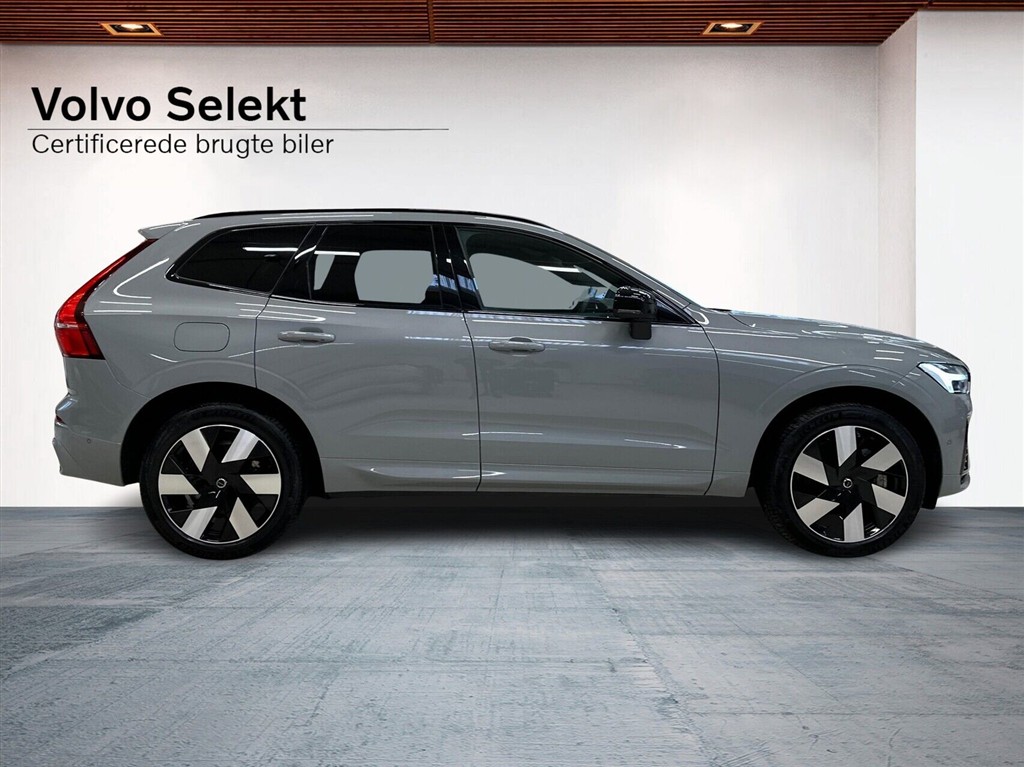 Volvo XC60 2,0 T8 Recharge Plugin-hybrid Ultimate AWD 455HK 5d 8g Aut. - Image 3