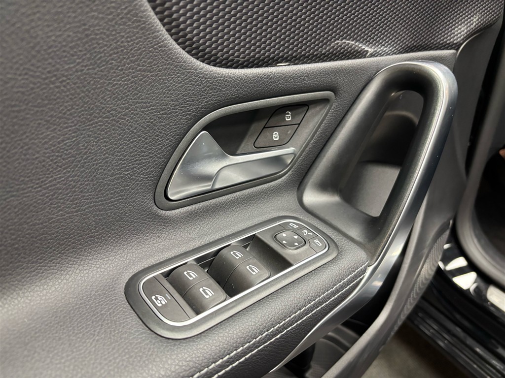 Mercedes-Benz A200 1,3 Progressive 7G-DCT 163HK 5d 7g Aut. - Image 9