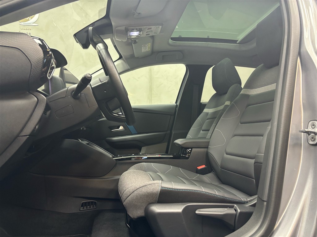 Citroën e-C4 X EL Shine 136HK 5d Aut. - Image 6