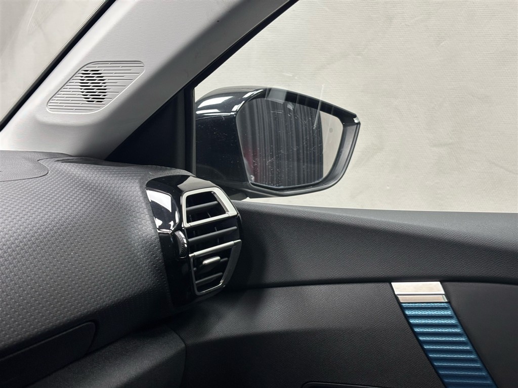 Citroën e-C4 X EL Shine 136HK 5d Aut. - Image 26