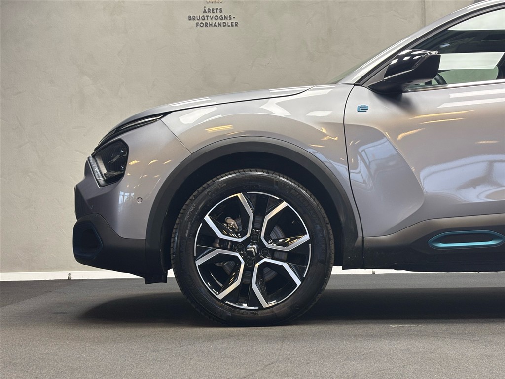 Citroën e-C4 X EL Shine 136HK 5d Aut. - Image 4
