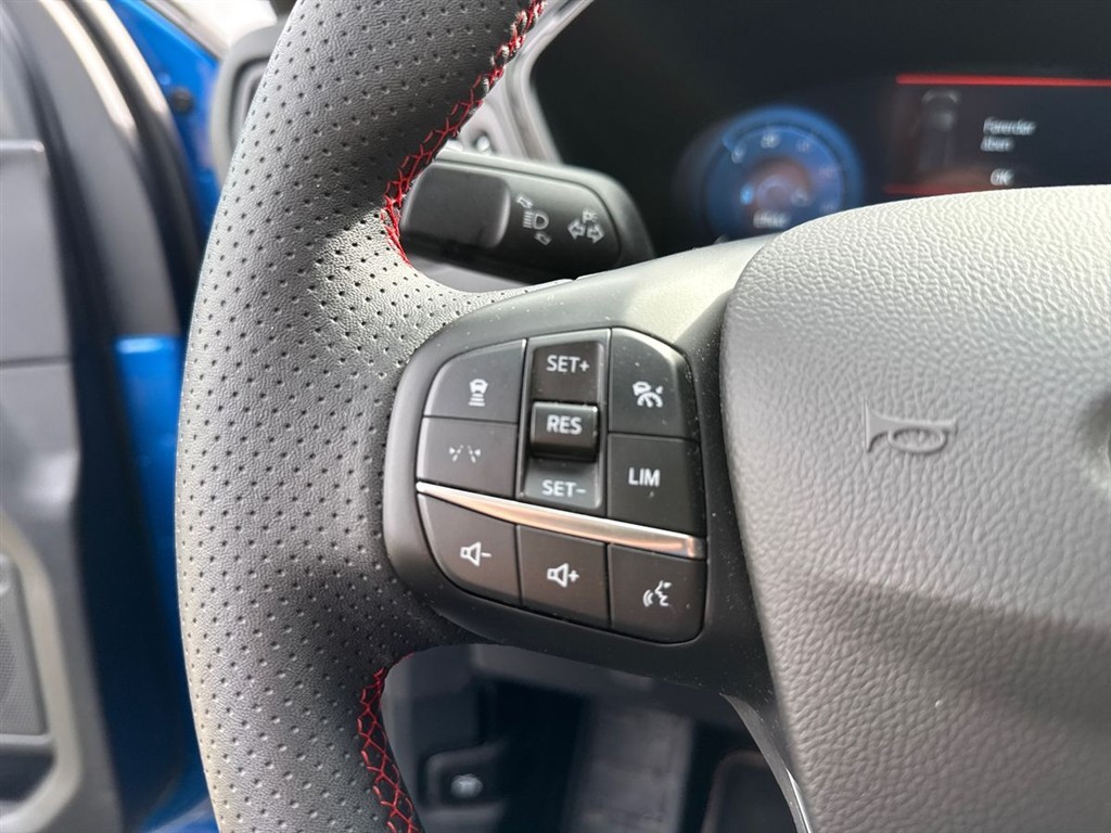 Ford Kuga 2,5 Plugin-hybrid ST-Line X CVT 243HK 5d Aut. - Image 19