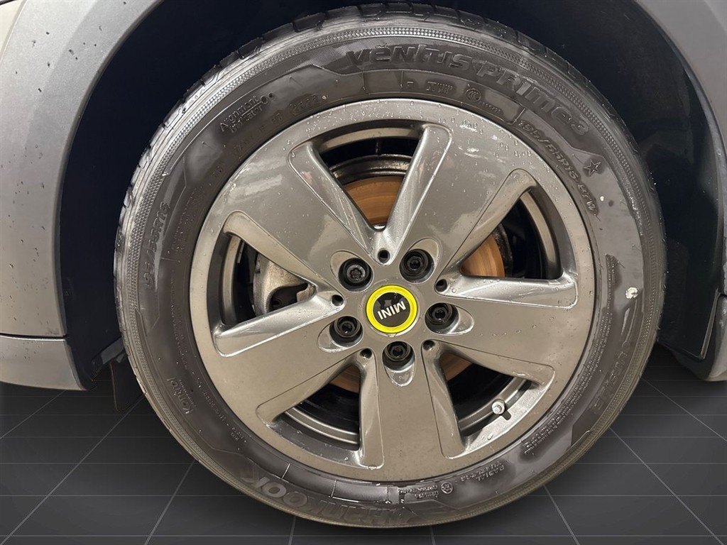 Mini Cooper SE EL Essential 184HK 3d Aut. - Image 6