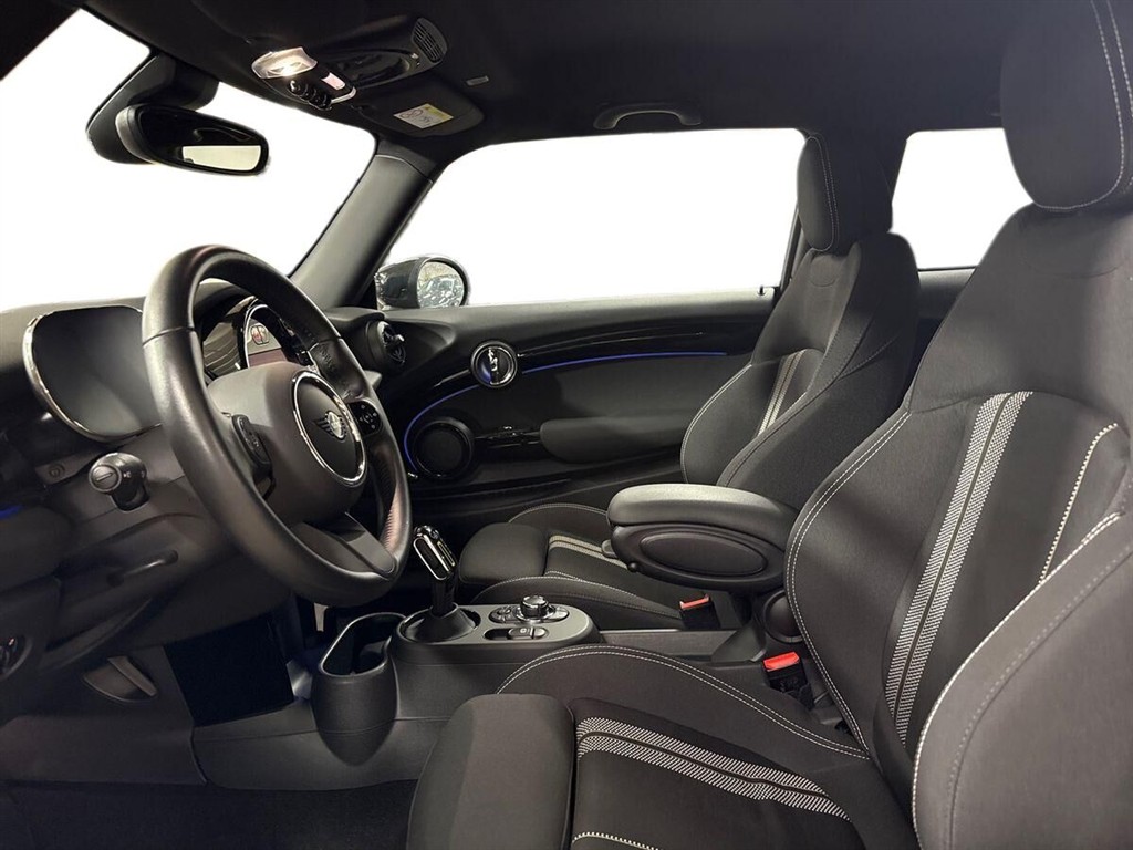 Mini Cooper SE EL Essential 184HK 3d Aut. - Image 10