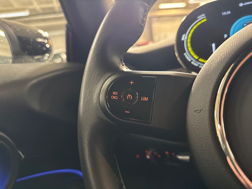 Mini Cooper SE EL Essential 184HK 3d Aut. - Image 16