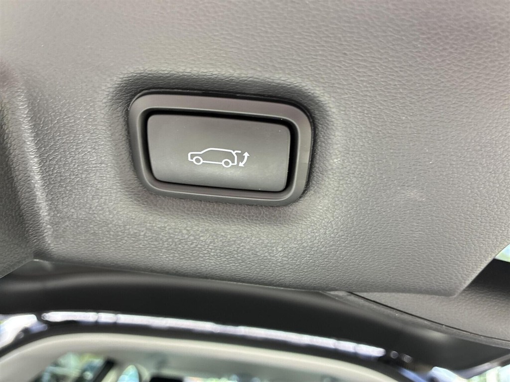 Hyundai Ioniq 5 Electric 84 kWh Ultimate 229HK 5d Aut. - Image 13