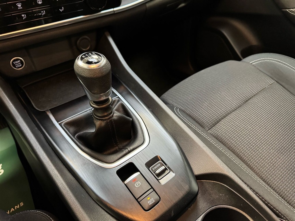 Nissan Qashqai 1,3 MHEV Mild hybrid Visia 140HK 5d 6g - Image 15