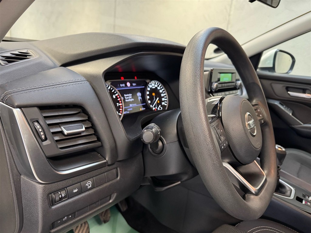 Nissan Qashqai 1,3 MHEV Mild hybrid Visia 140HK 5d 6g - Image 17
