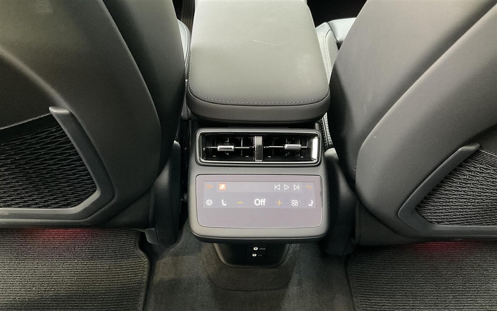 Polestar 4 EL LRDM Performance Plus Pilot AWD 544HK 5d Aut. - Image 20