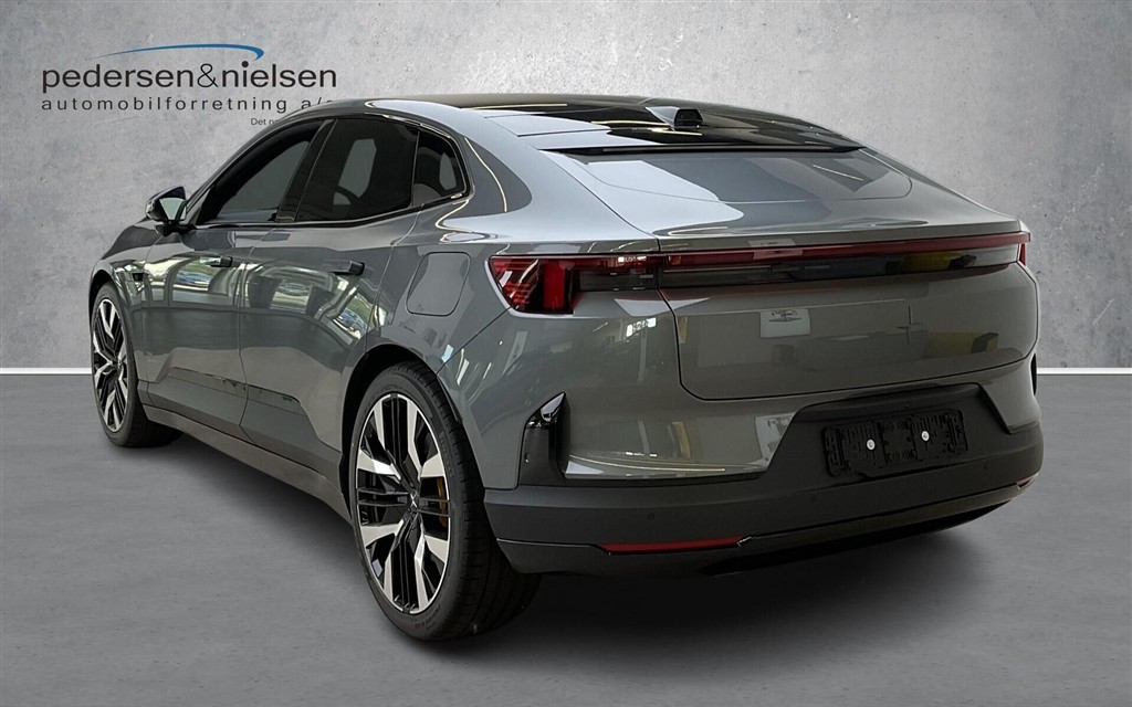 Polestar 4 EL LRDM Performance Plus Pilot AWD 544HK 5d Aut. - Image 3
