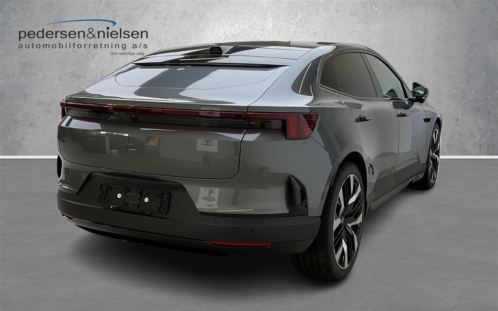 Polestar 4 EL LRDM Performance Plus Pilot AWD 544HK 5d Aut. - Image 5
