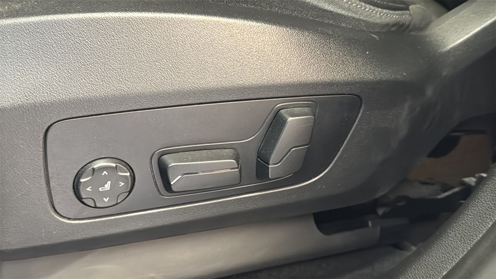 BMW iX1 xDrive30 EL Fully Charged 4x4 313HK 5d Aut. - Image 21