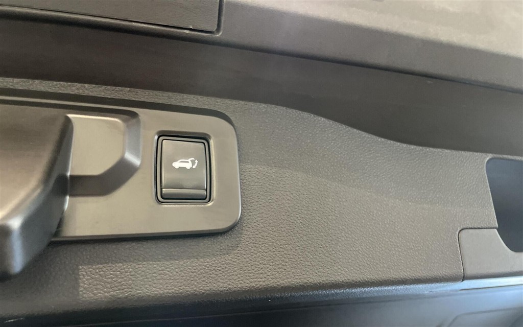 Renault Scénic E-TECH Techno 220HK Aut. - Image 18