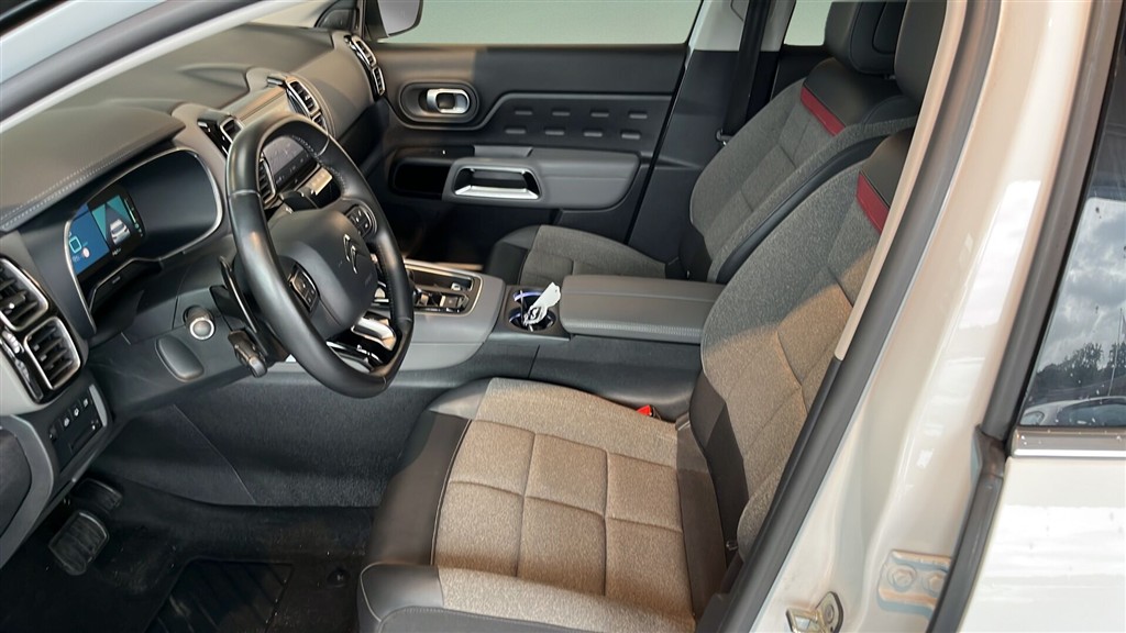 Citroën C5 Aircross 1,6 Plugin-hybrid Iconic EAT8 225HK 5d 8g Aut. - Image 6