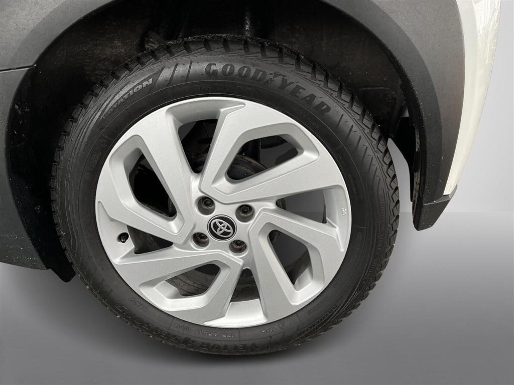 Toyota Aygo X 1,0 VVT-I Active 72HK 5d - Image 9
