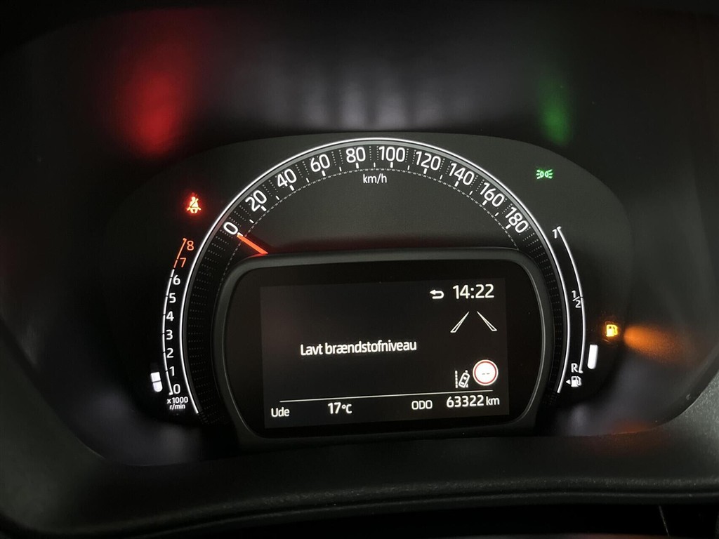 Toyota Aygo X 1,0 VVT-I Active 72HK 5d - Image 12