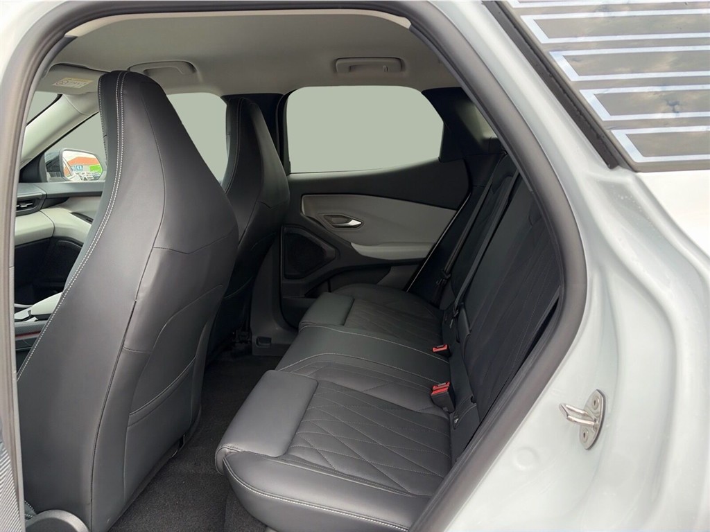 Ford Explorer EL UR Premium RWD 286HK 5d Aut. - Image 12