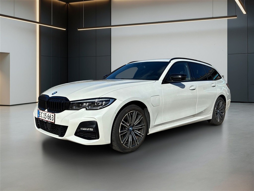 BMW 330e Touring 2,0 Plugin-hybrid M-Sport Steptronic 292HK Stc 8g Aut.