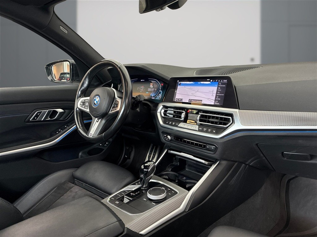 BMW 330e Touring 2,0 Plugin-hybrid M-Sport Steptronic 292HK Stc 8g Aut. - Image 9