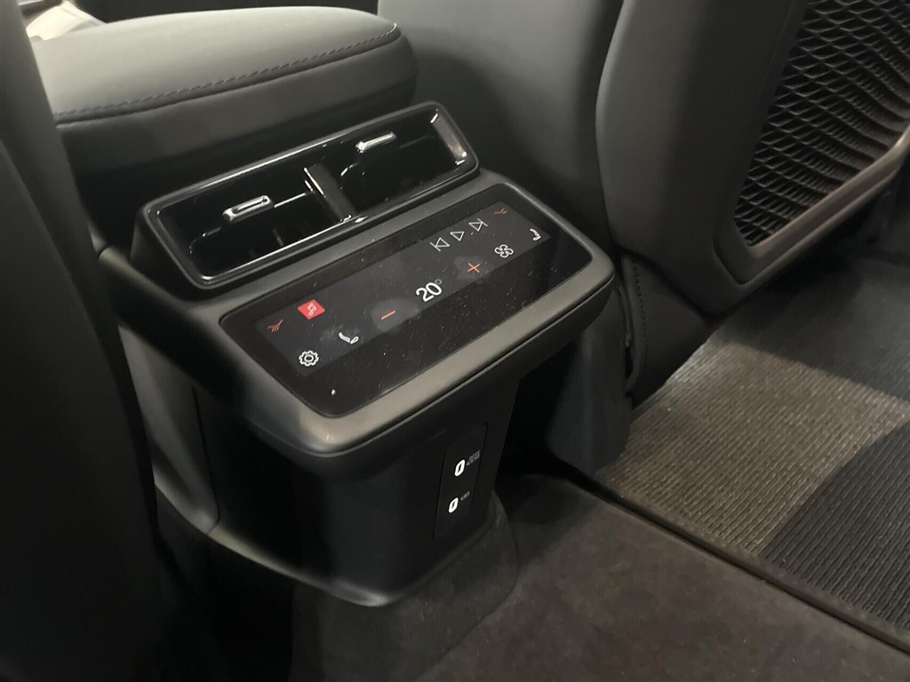 Polestar 4 EL LRDM Prime AWD 544HK 5d Aut. - Image 10