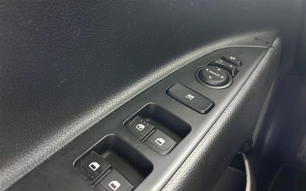 Kia Stonic 1,0 T-GDI Vision 100HK 5d - Image 15