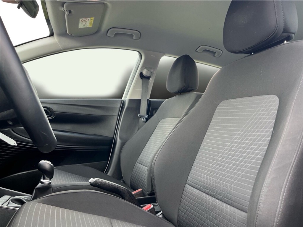 Hyundai i20 1,2 MPI Essential 84HK 5d - Image 6