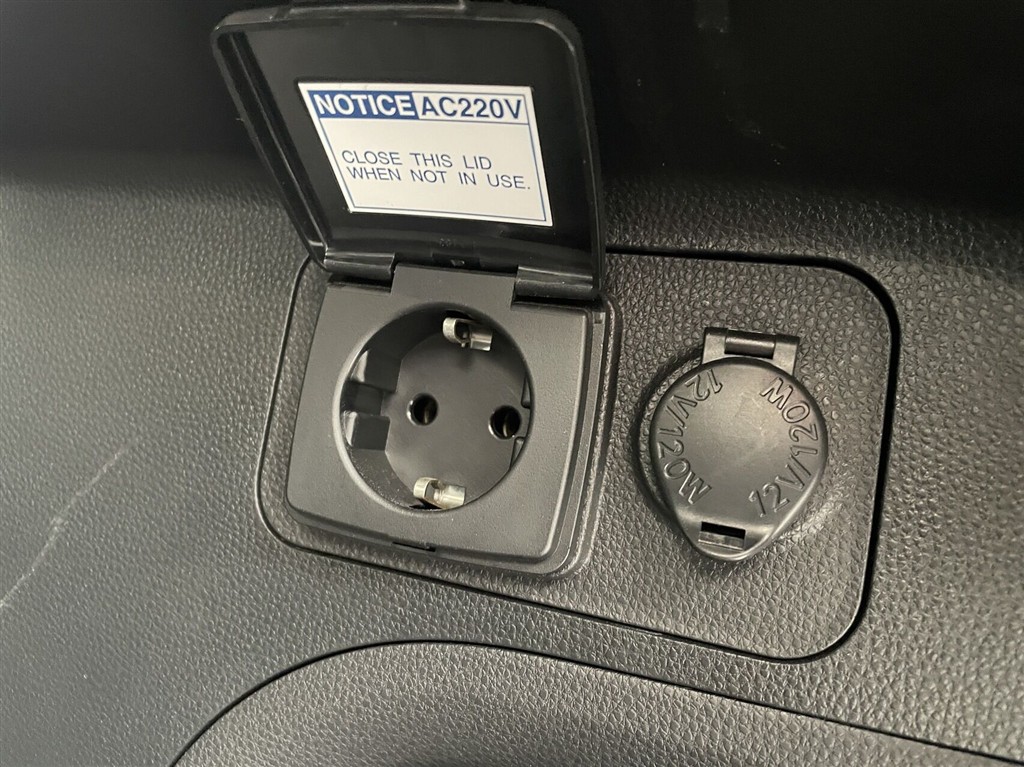 Toyota RAV4 Plug-in 2,5 Plugin-hybrid Active Comfort AWD 306HK 5d 6g Aut. - Image 13
