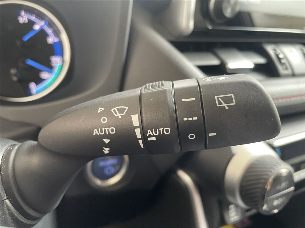 Toyota RAV4 Plug-in 2,5 Plugin-hybrid Active Comfort AWD 306HK 5d 6g Aut. - Image 17
