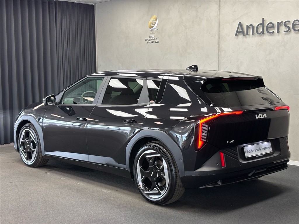 Kia EV4 EL Long Range Upgrade 204HK 5d Aut. - Image 3