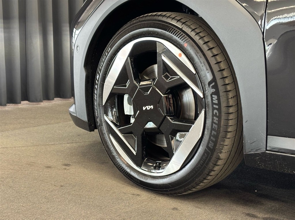 Kia EV4 EL Long Range Upgrade 204HK 5d Aut. - Image 5