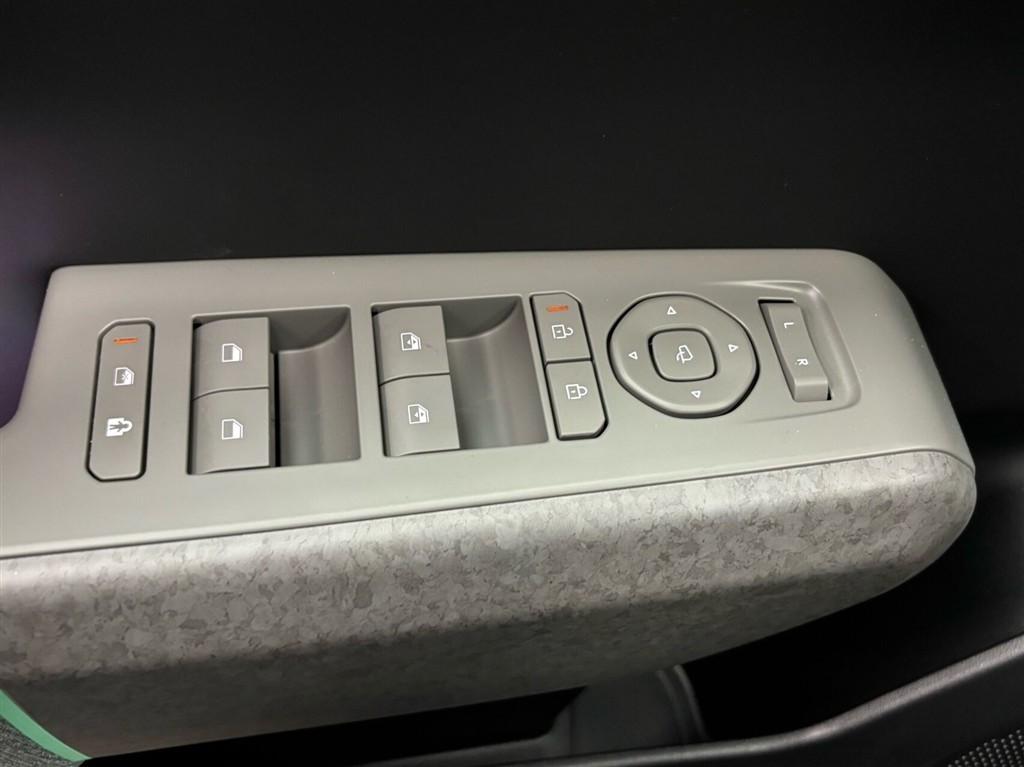 Kia EV4 EL Long Range Upgrade 204HK 5d Aut. - Image 16