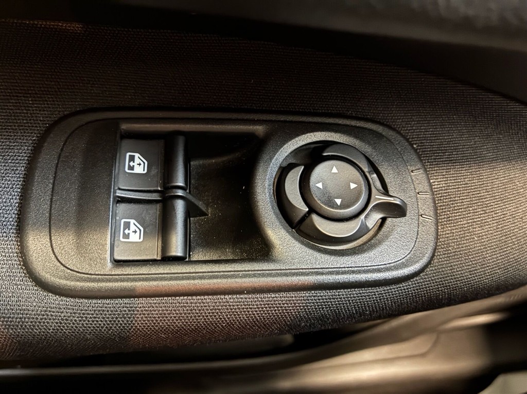 Fiat 500e EL 95HK 3d Aut. - Image 8