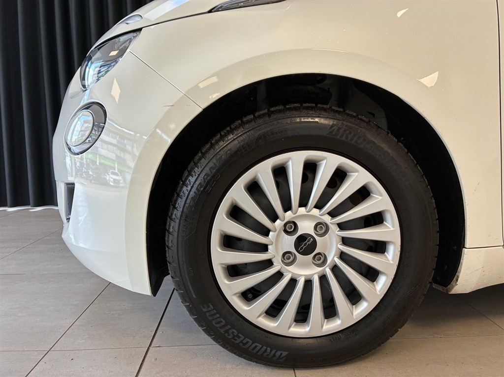 Fiat 500e EL 95HK 3d Aut. - Image 2