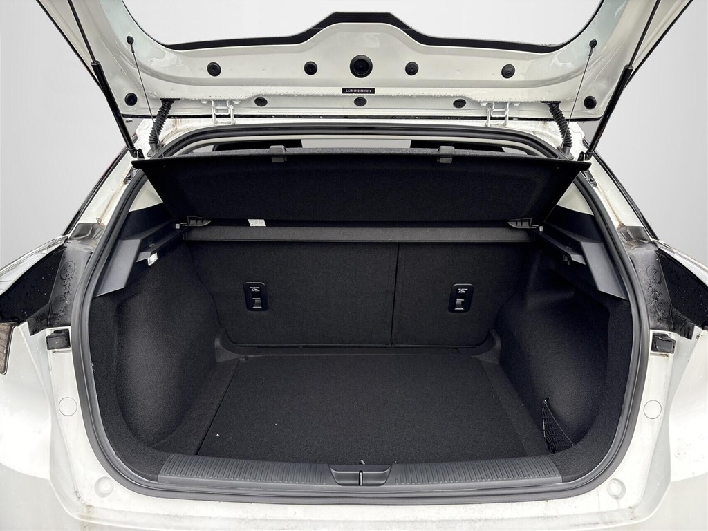 MG MG4 Electric EL Standard Range 170HK 5d Aut. - Image 7