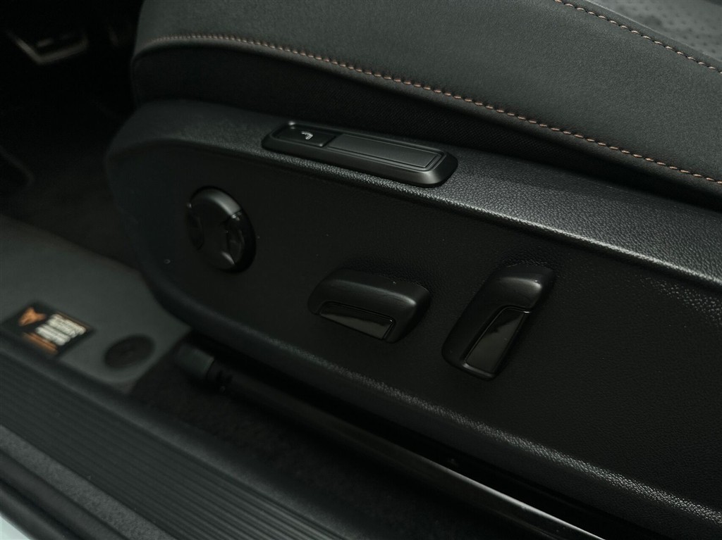 Cupra Born EL Dinamica Pack High 204HK 5d Aut. - Image 19