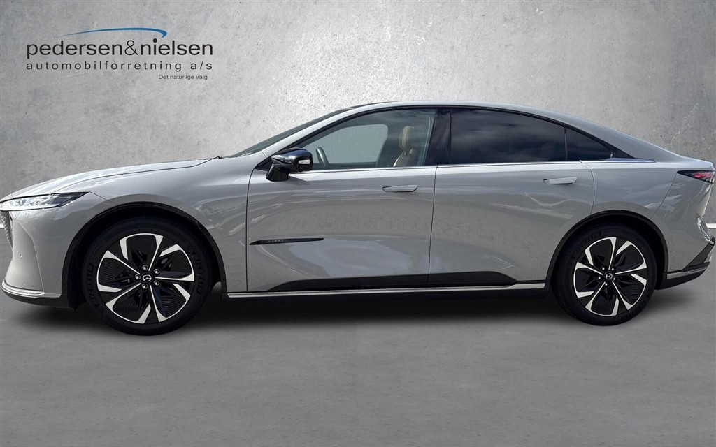 Mazda 6e EL Takumi Plus 258HK 5d Aut. - Image 2