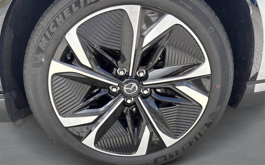 Mazda 6e EL Takumi Plus 258HK 5d Aut. - Image 16