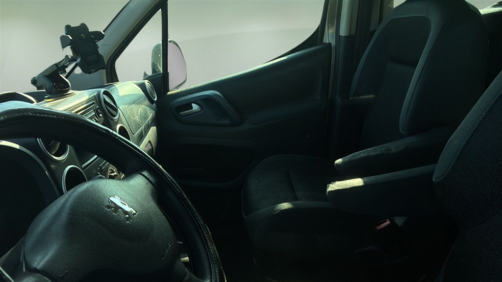 Peugeot Partner 7 Sæder 1,6 HDI Comfort Plus 90HK - Image 7