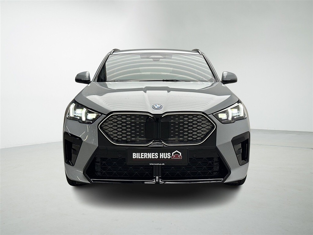 BMW iX2 xDrive30 EL M-Sport 313HK 5d Aut. - Image 7