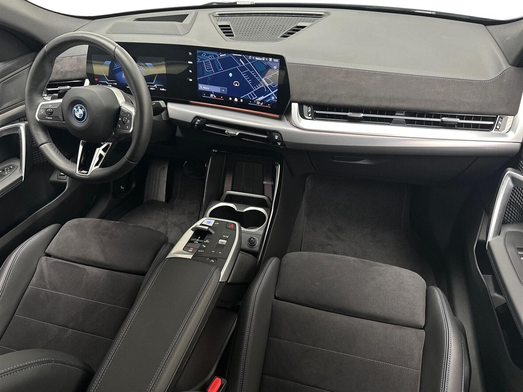 BMW iX2 xDrive30 EL M-Sport 313HK 5d Aut. - Image 11
