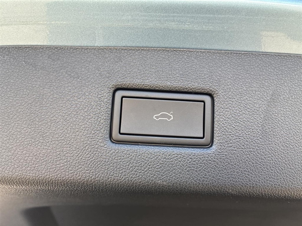 Ford Explorer EL UR Premium RWD 286HK 5d Aut. - Image 25